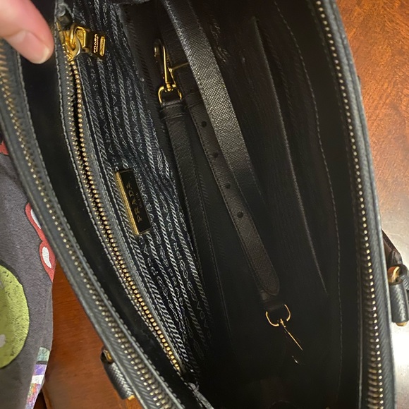 🛑SOLD🛑 Prada saffiano galleria Small - Picture 7 of 13